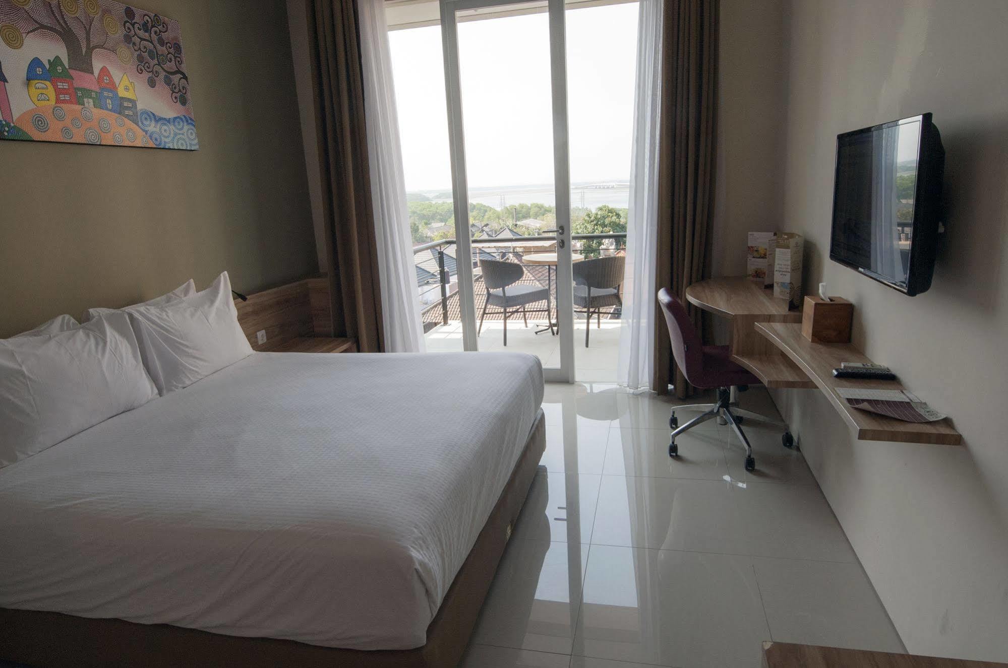 Mahogany Hotel Nusa Dua  Exteriör bild