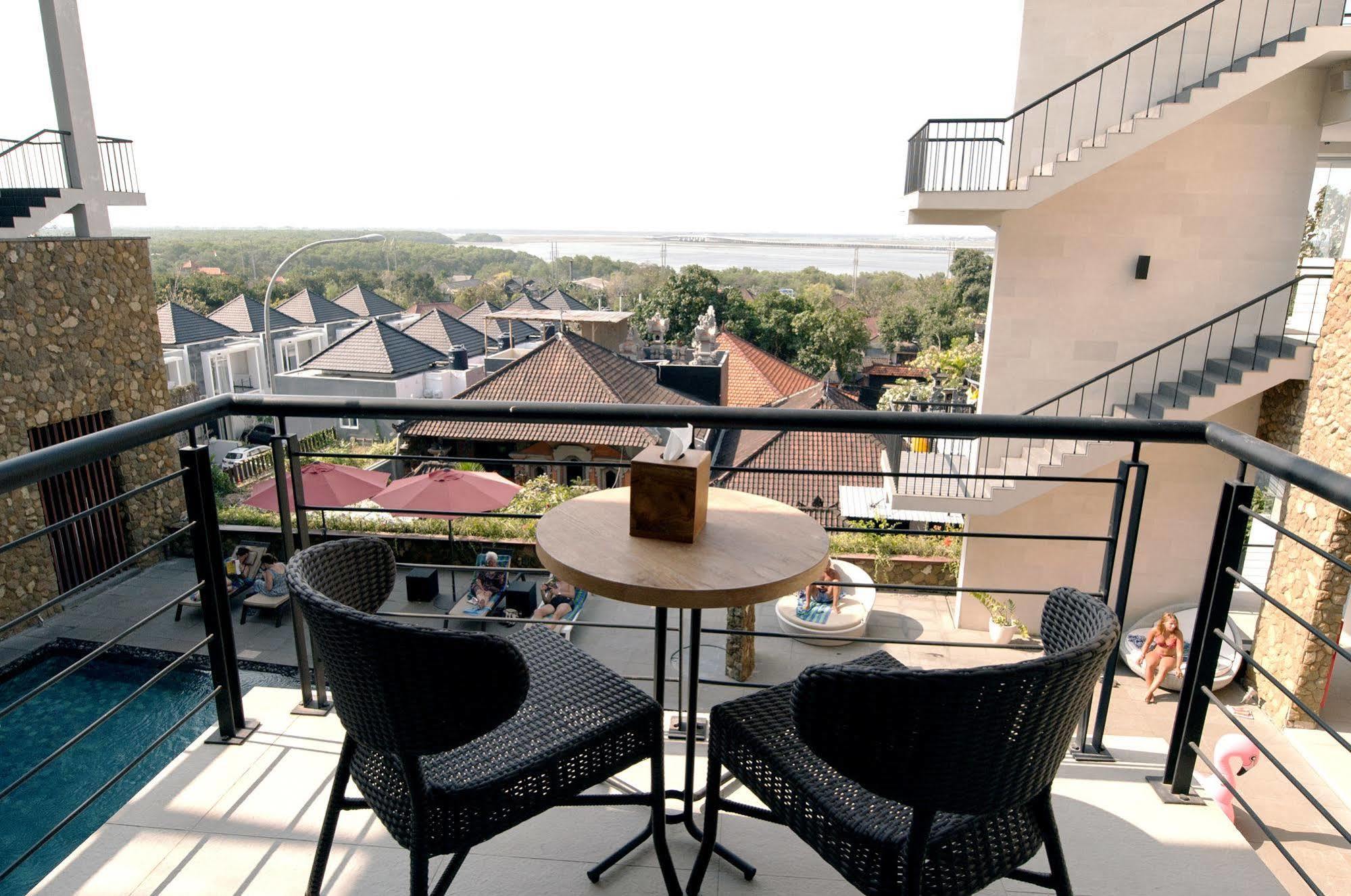 Mahogany Hotel Nusa Dua  Exteriör bild